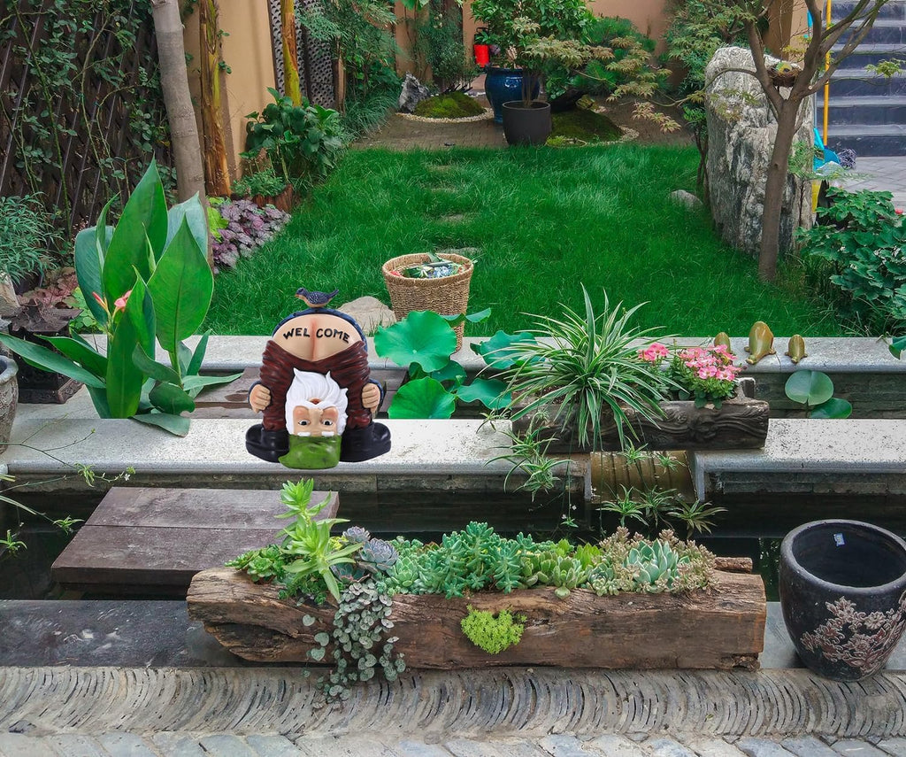 Garden Gnome Statue B40723