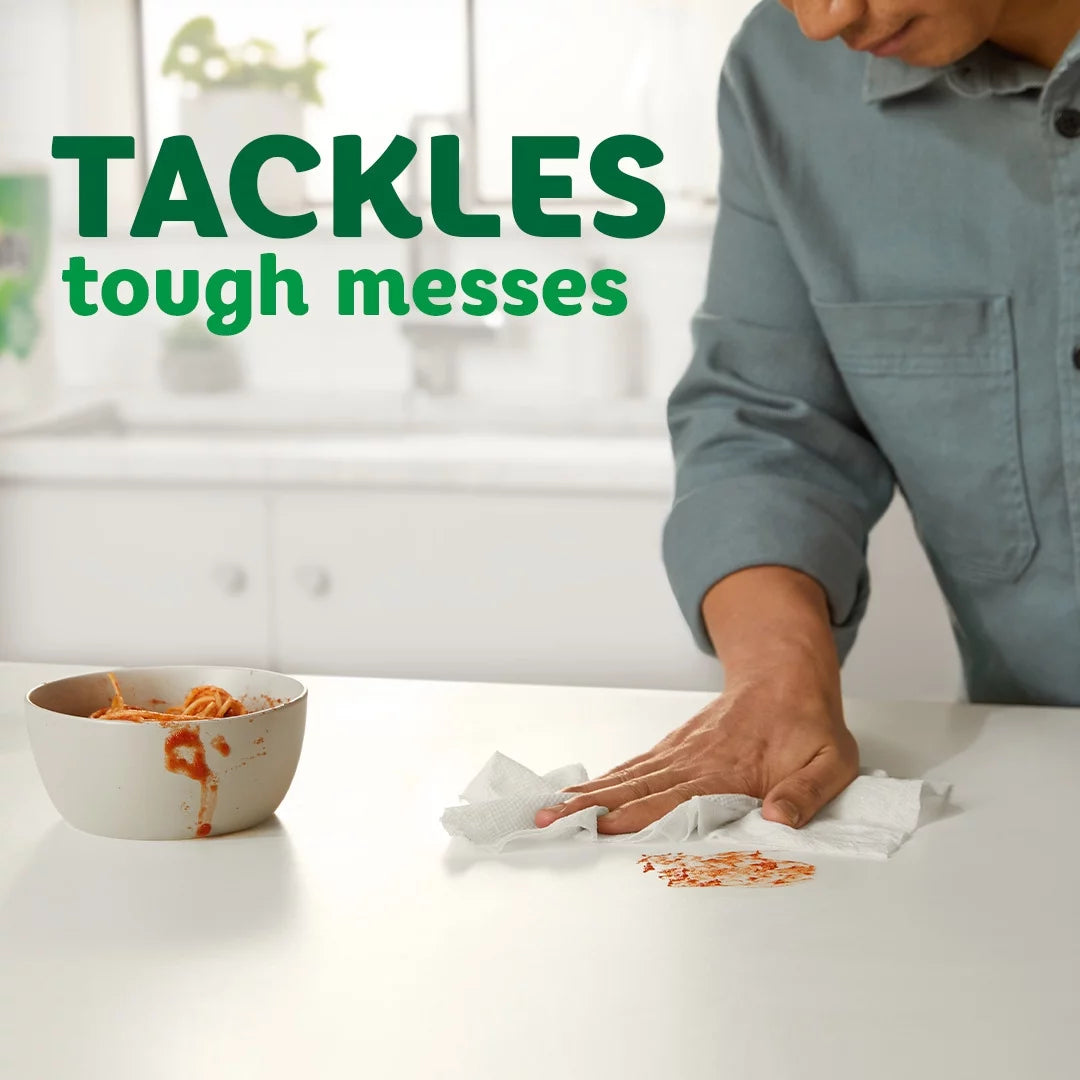 White 6 Mega Rolls Paper Towels Z5980