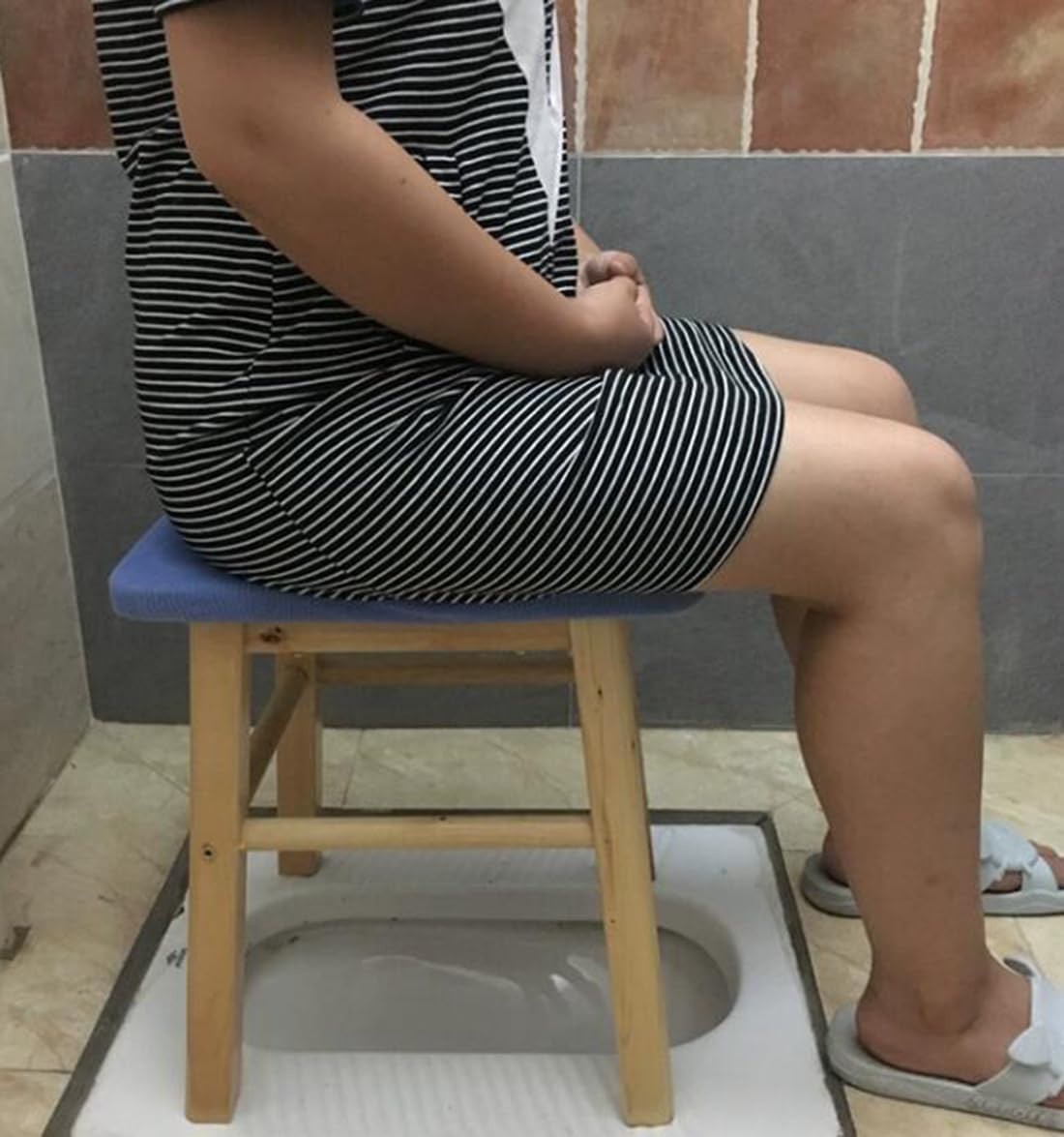 Wooden V Steaming Chair I487
