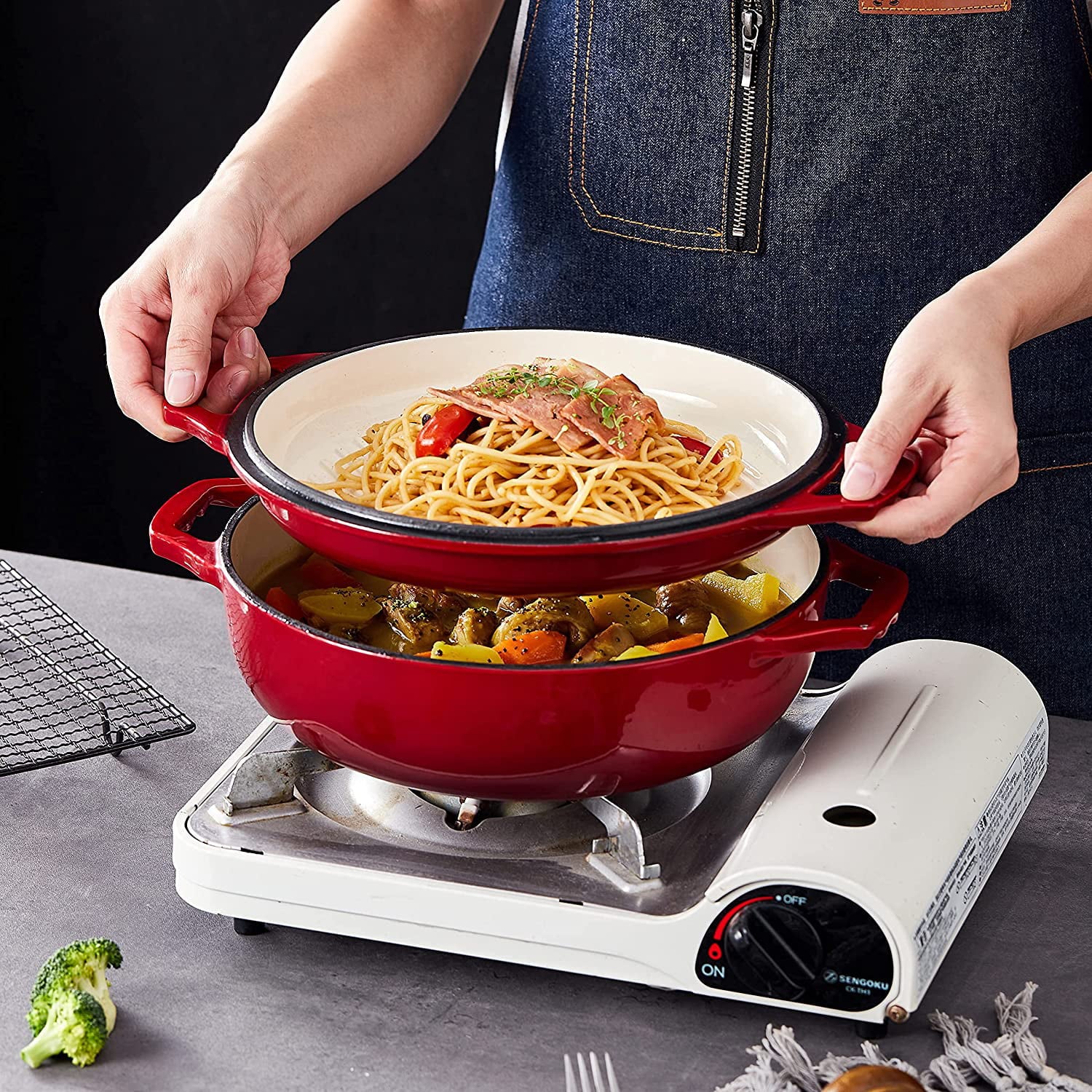 2-In-1 Enameled Cast Iron Cocotte Double Braiser Pan With Grill Lid E854816