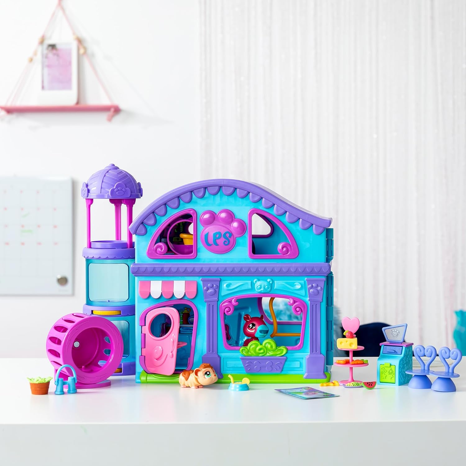 LPS Gen 7 Mystery Figures Playset W1604