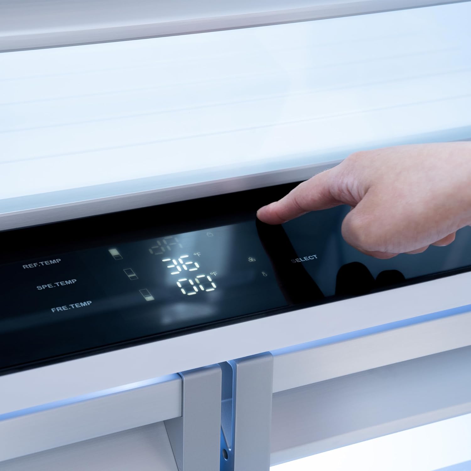 30" 16.1 cu. ft. Built-In 2-Door Bottom Freezer Refrigerator in Fingerprint Resistant Stainless Steel U842380
