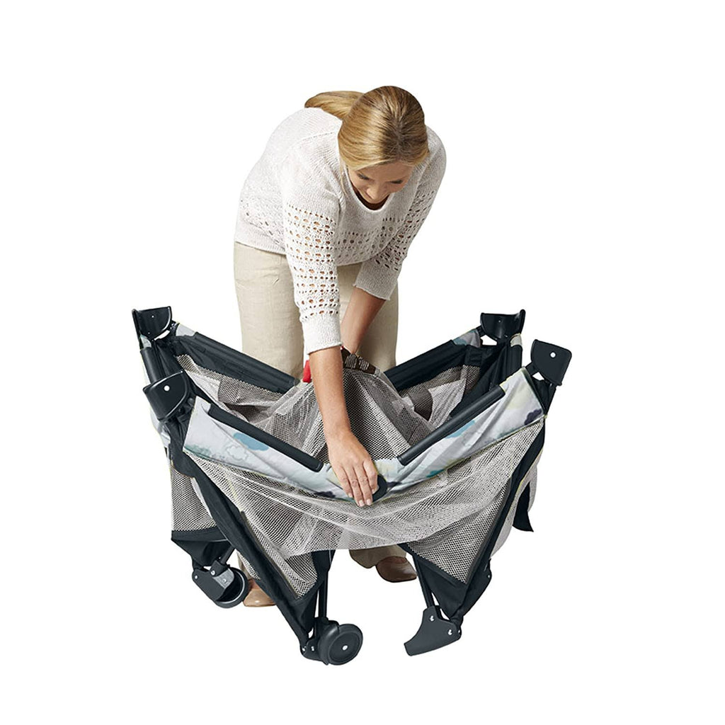 Full-Size Infant Bassinet Playard with Push Button Compact Fold U6704