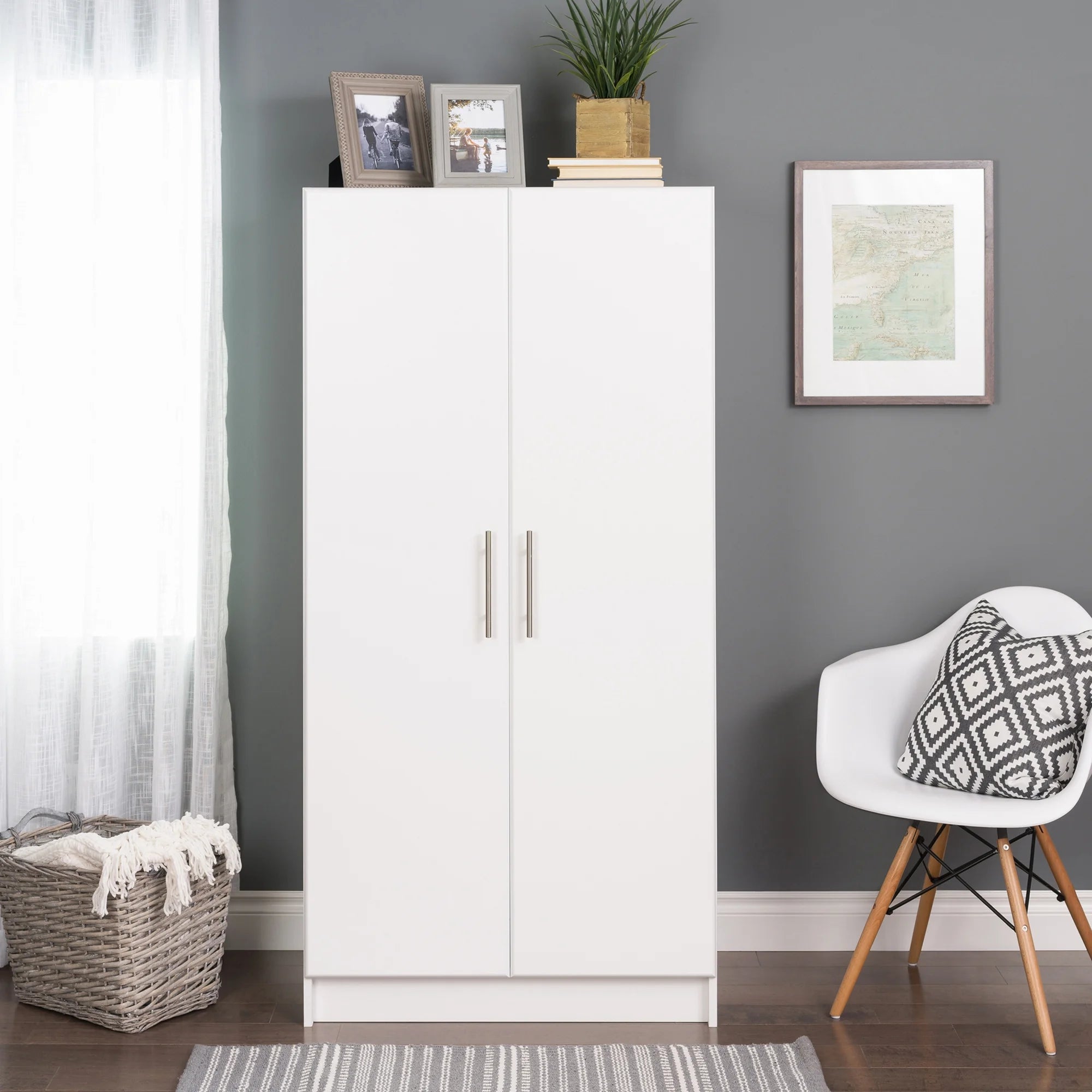 White Wardrobe Closet with Hanging Rail Z2575