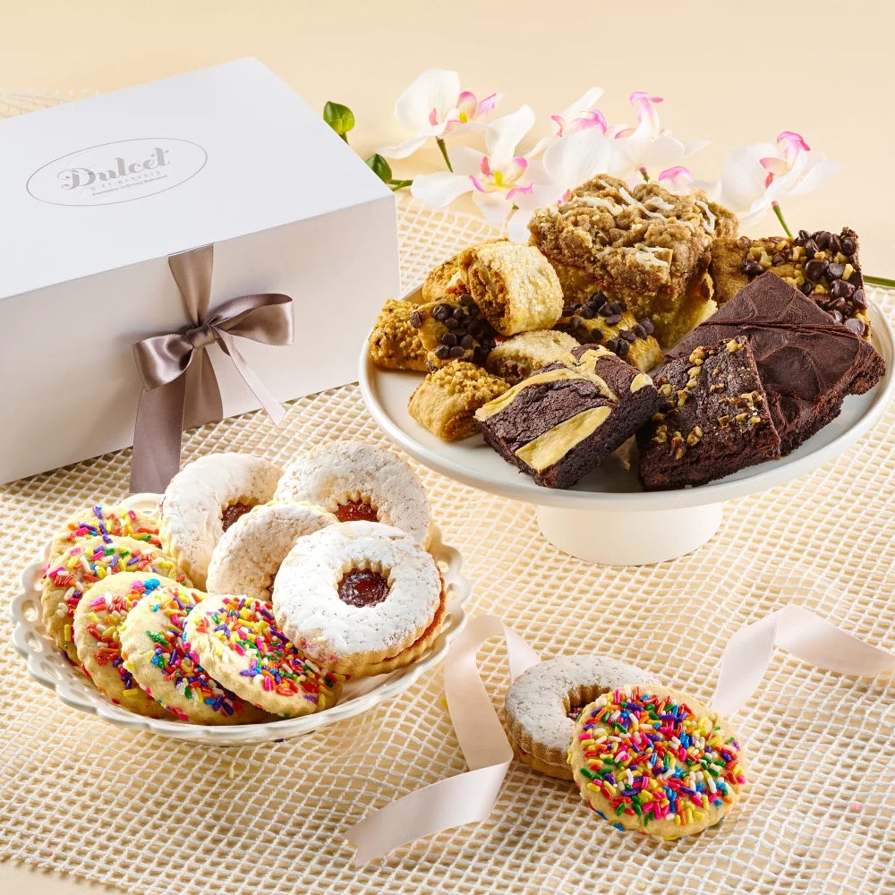 Assorted cookies gift basket with chocolate brownies, rugelach and crumb cake Z722216