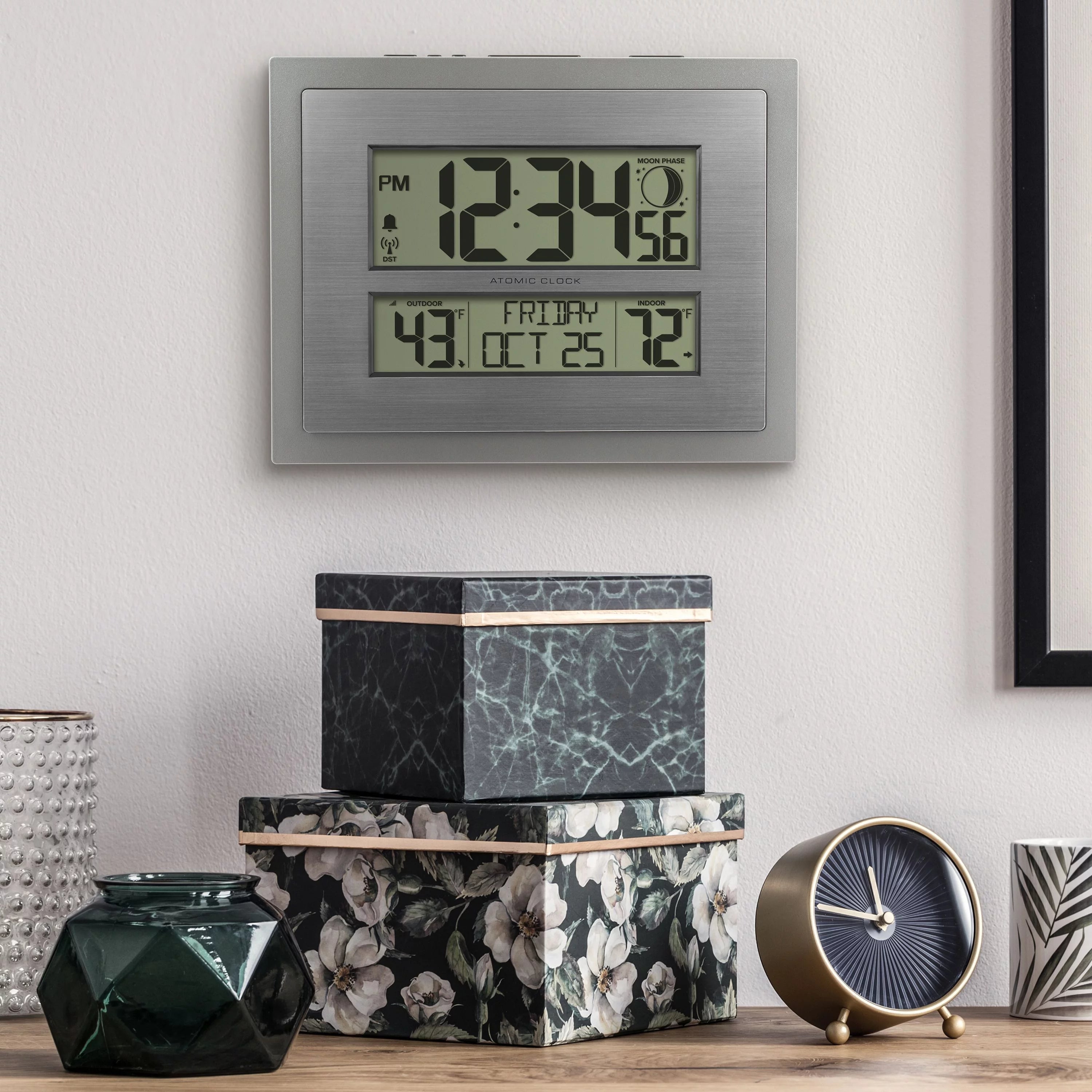 Silver Atomic Wall Clock with Moon Phase and Calendar H9959