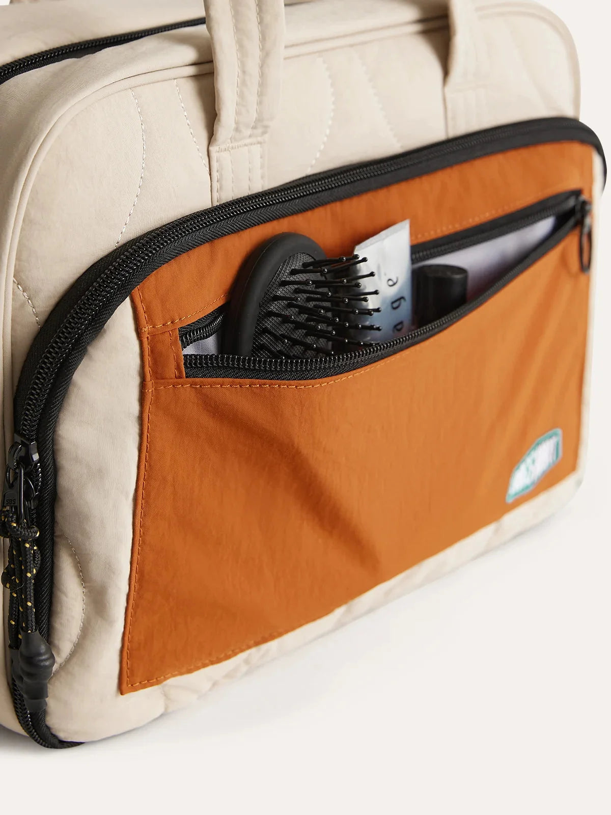 Paz Hanging Toiletry Bag
