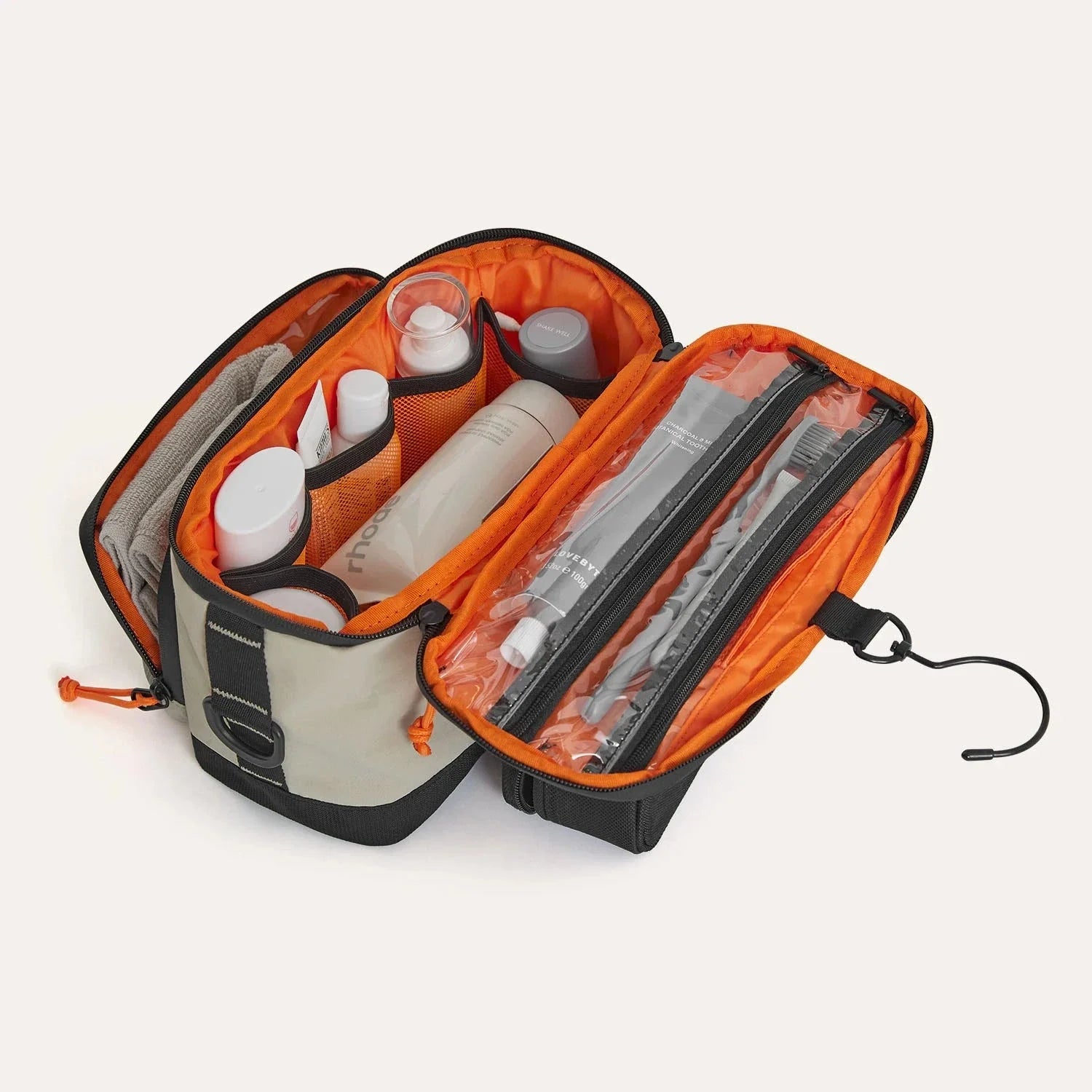 (FREE GIFT) Blast Toiletry Bag
