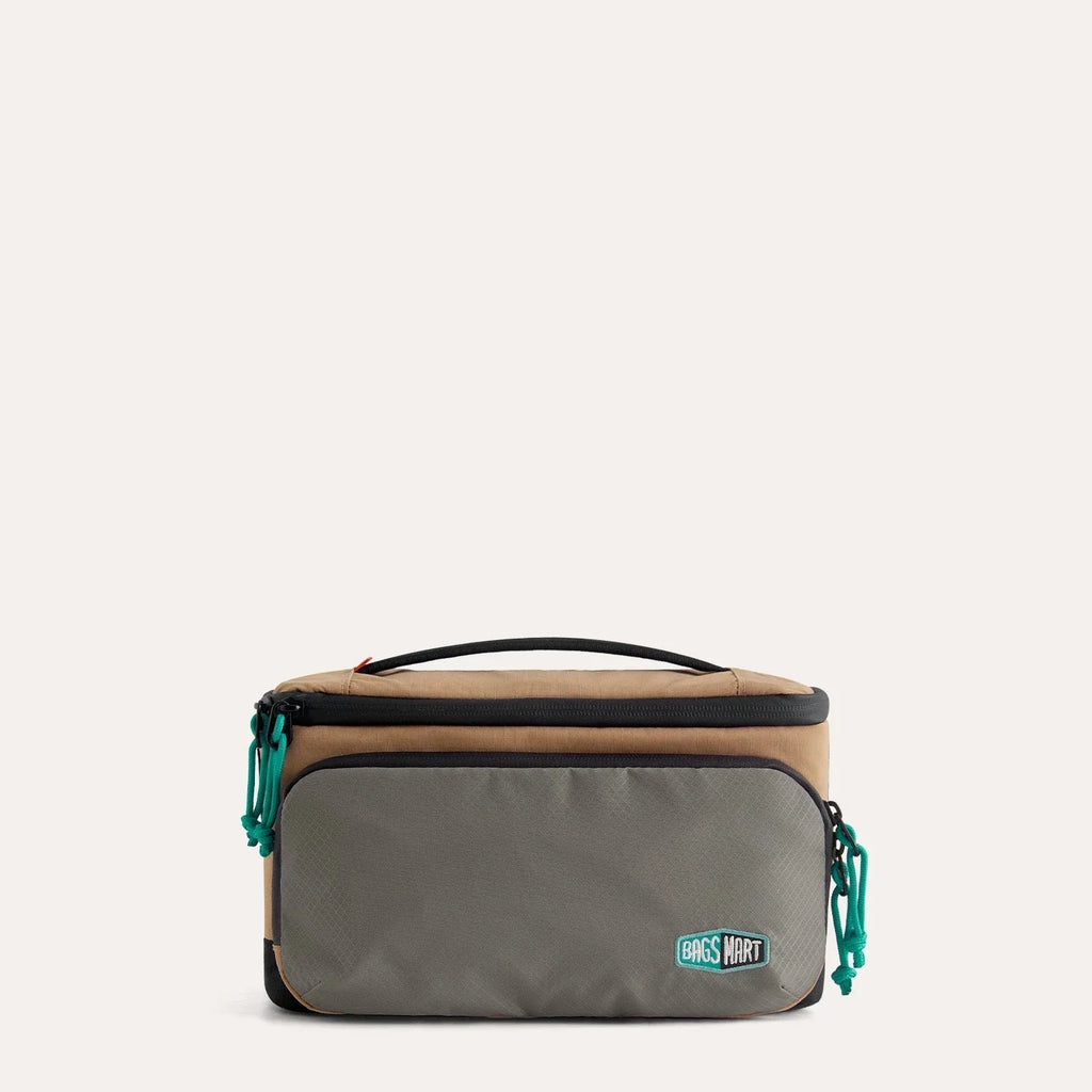 (FREE GIFT) Blast Toiletry Bag