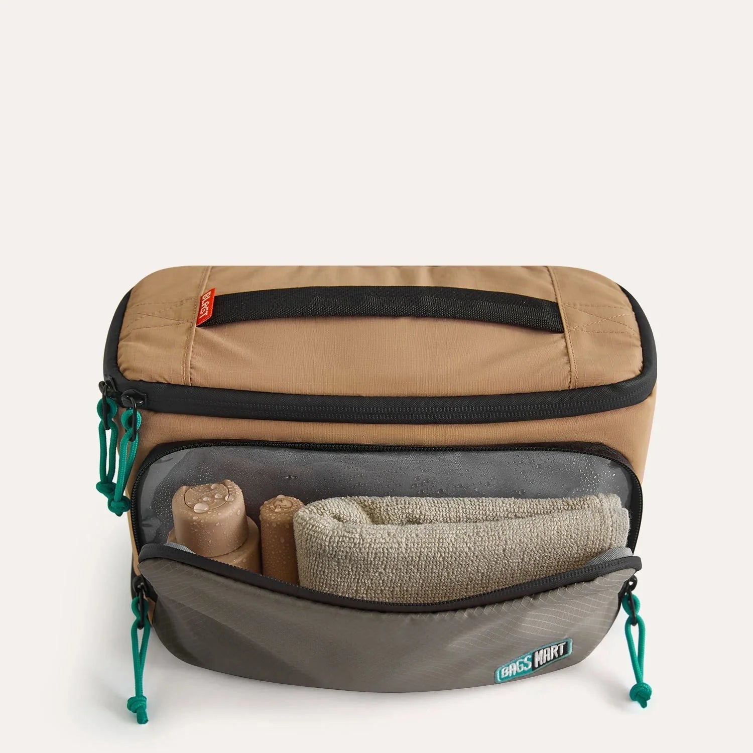 (FREE GIFT) Blast Toiletry Bag