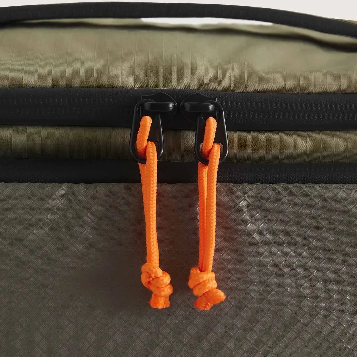 (FREE GIFT) Blast Toiletry Bag