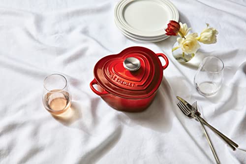 White Enameled Cast Iron 2 Quart Heart Cocotte Z978