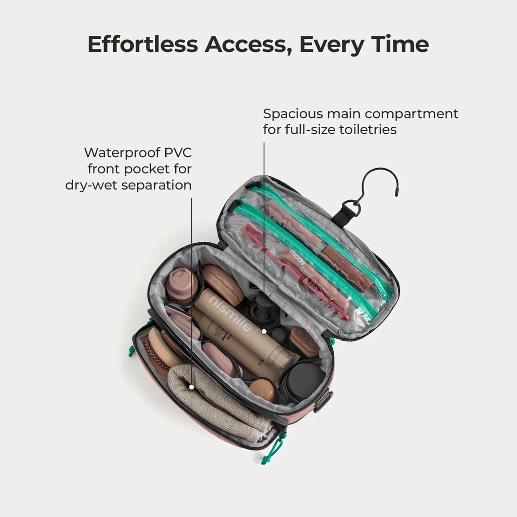 (FREE GIFT) Blast Toiletry Bag