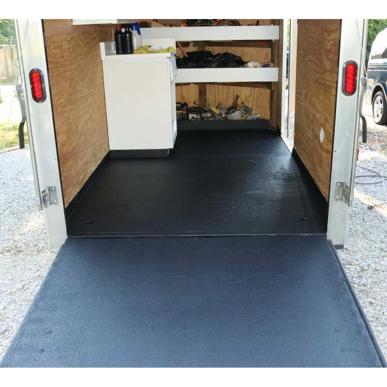 Black 1 Quart Trailer Floor Coating H657274
