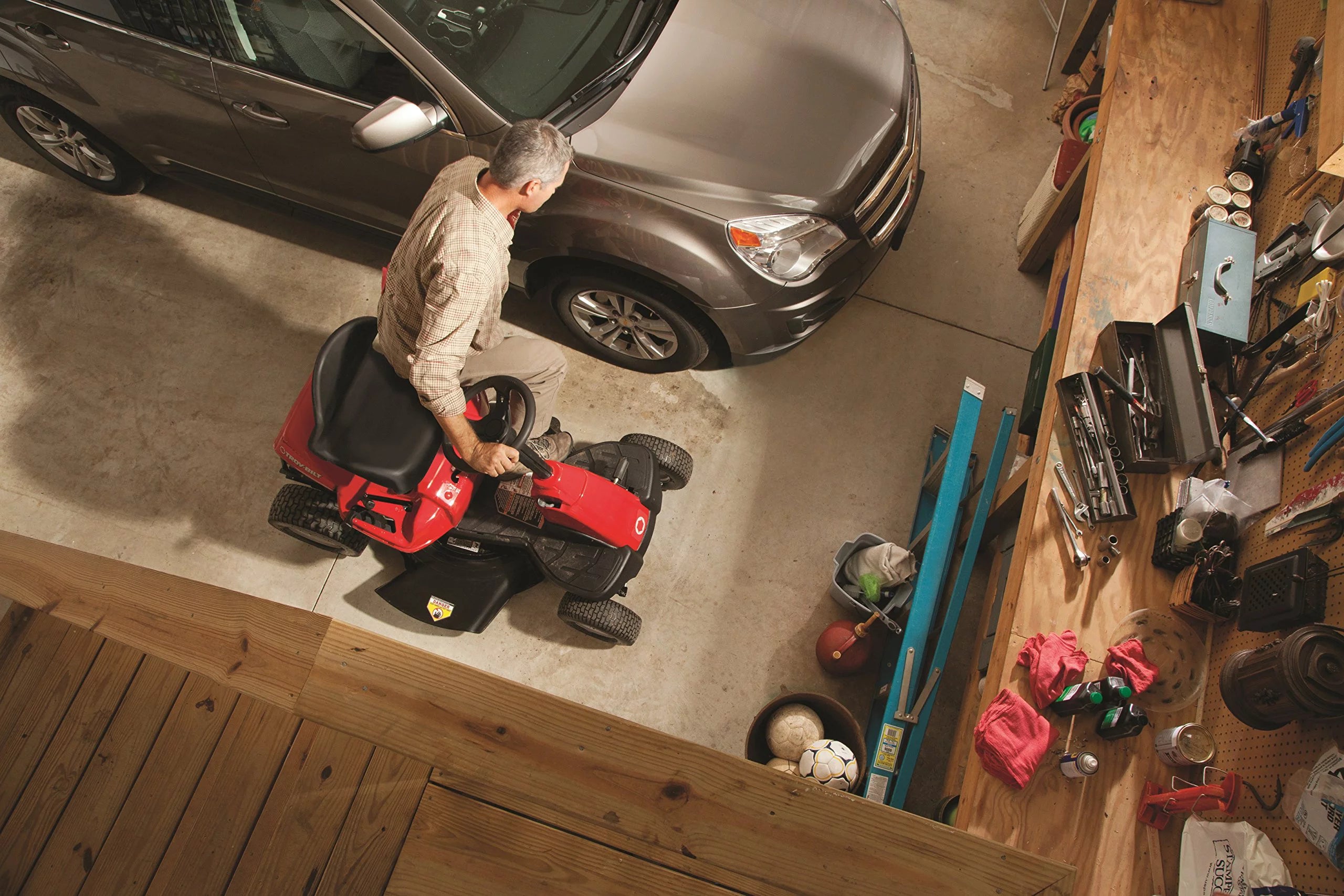 TB30 Lawn Tractor Q696