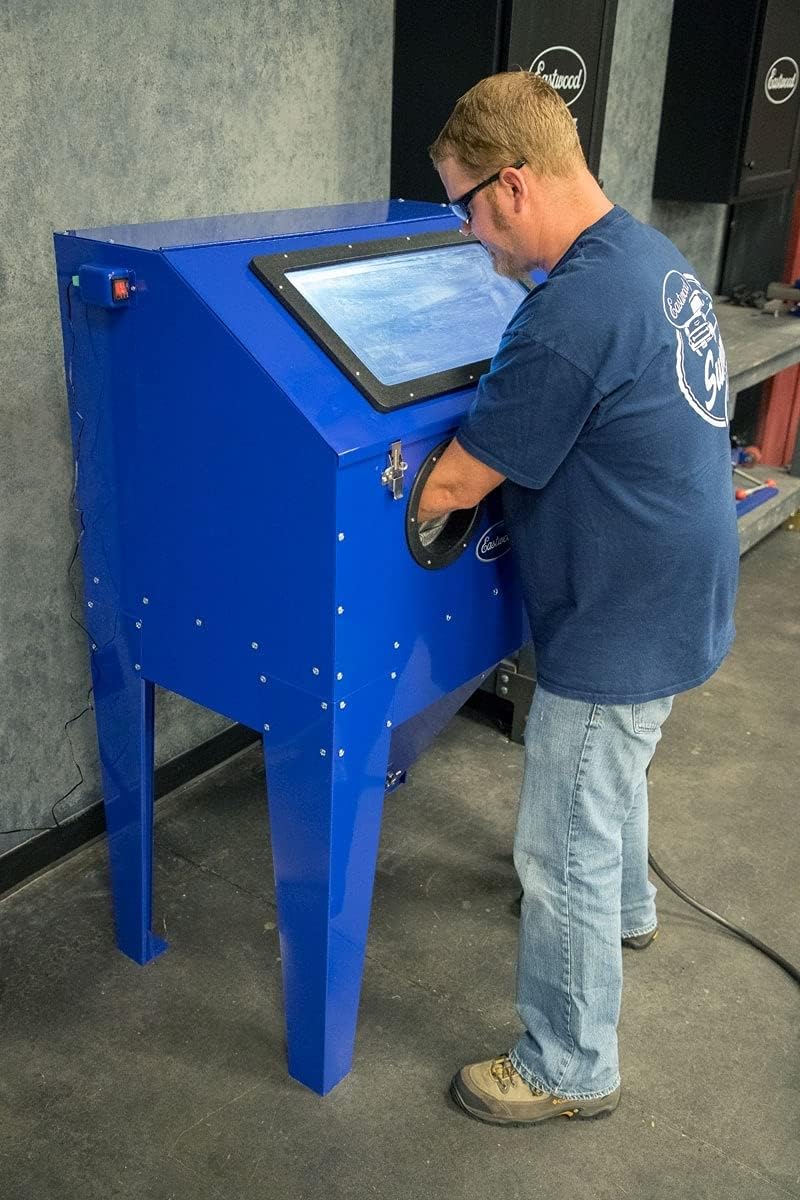 Abrasive Media Blast Cabinet Tool Holds Up to 120 Lbs of Media 7 CFM at 90 PSI M76853