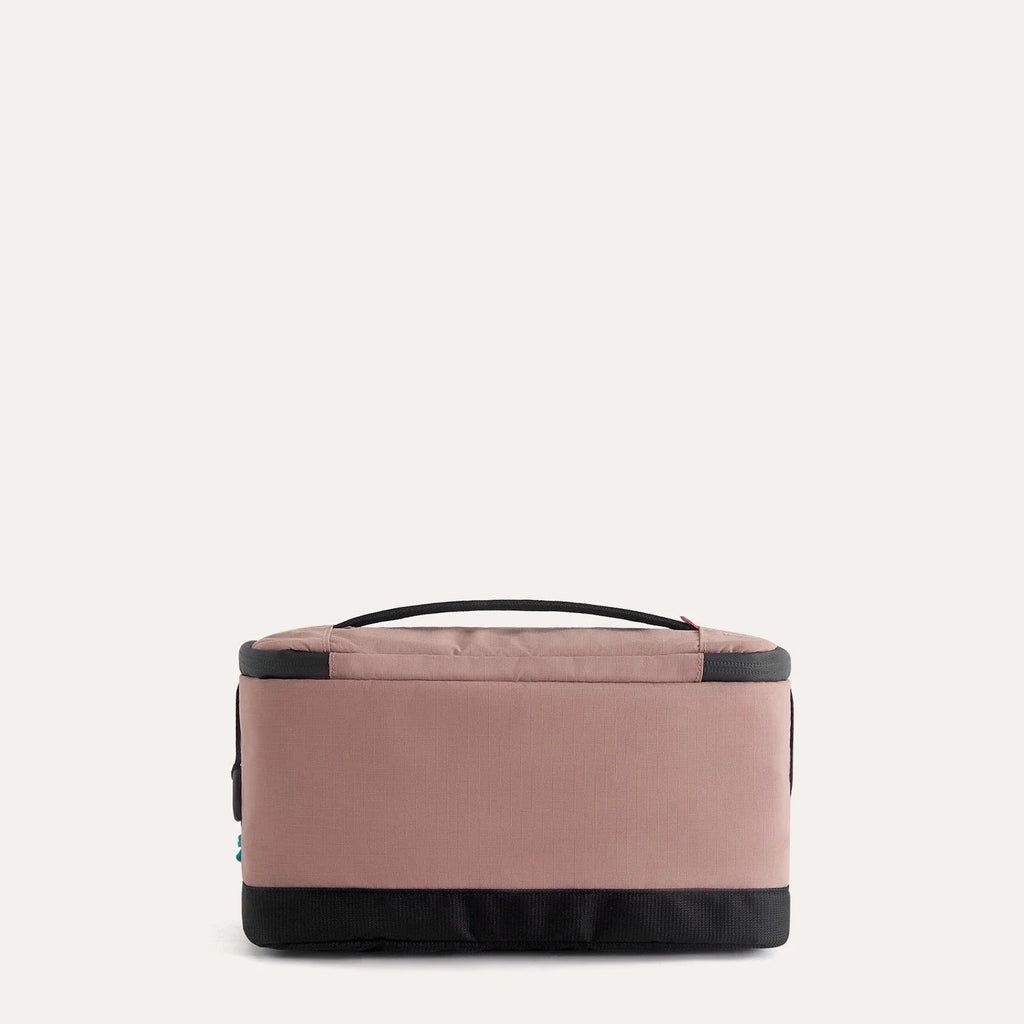 (FREE GIFT) Blast Toiletry Bag