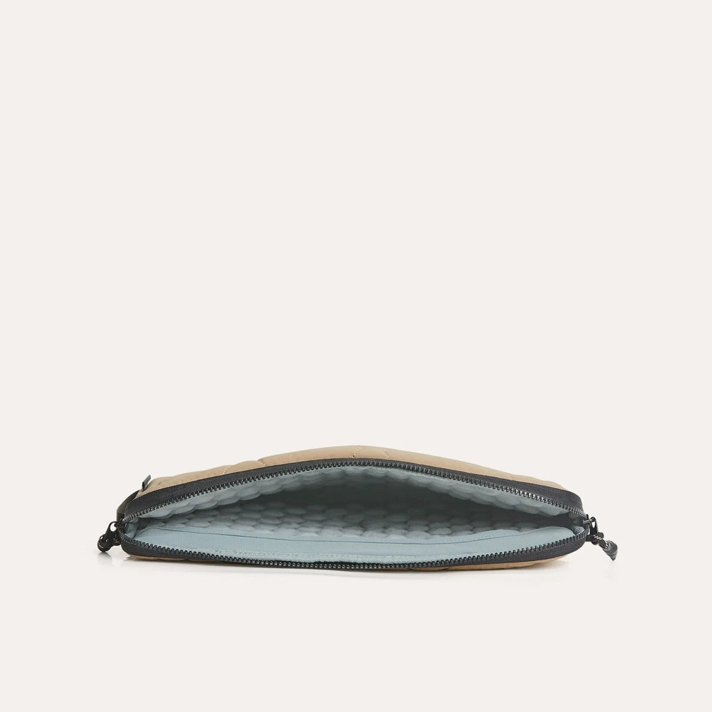 (FREE GIFT) Paz 14" Laptop Sleeve