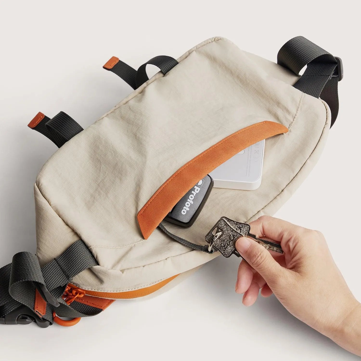 Soar 6L Camera Sling