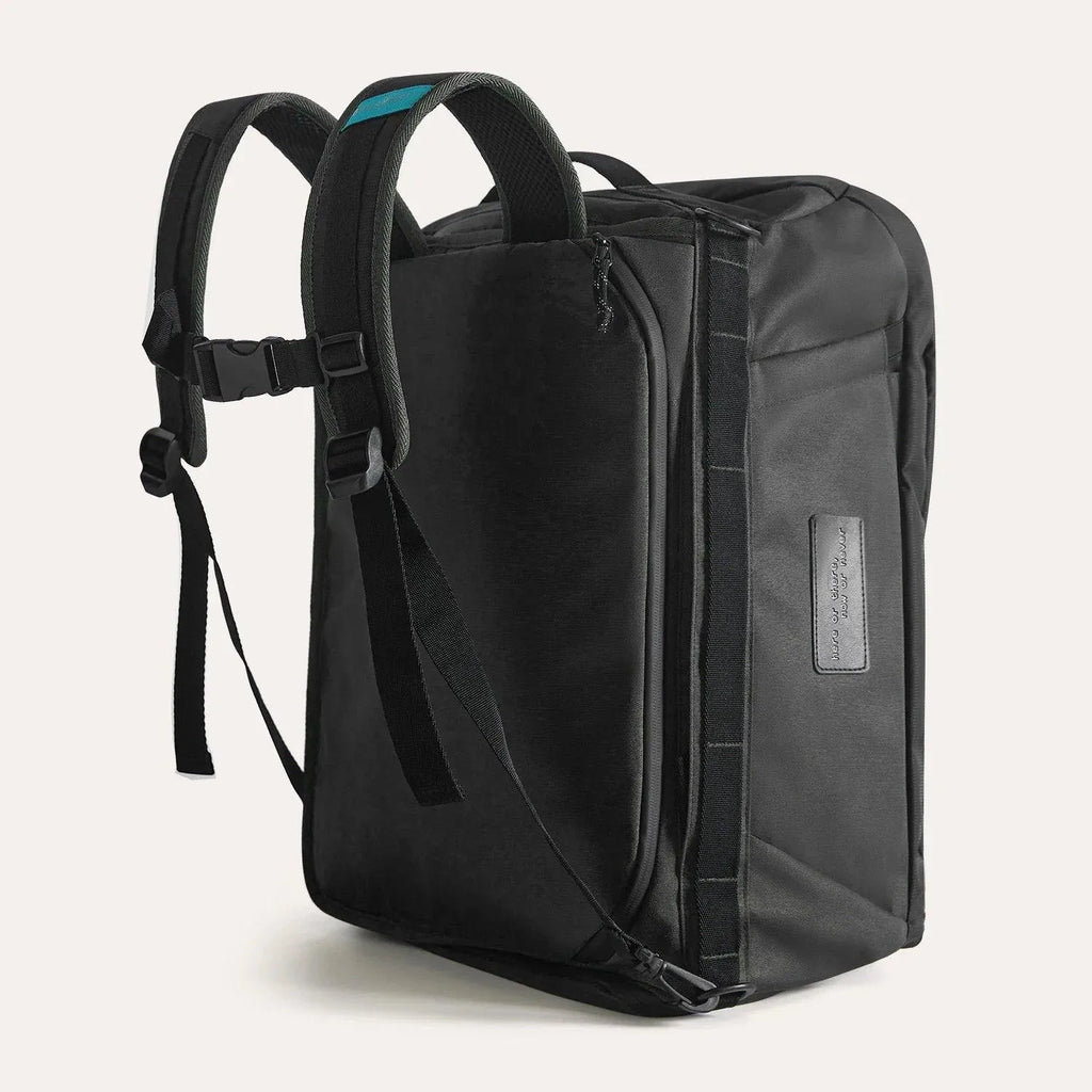 (FREE GIFT) Paz 43L Duffle Backpack