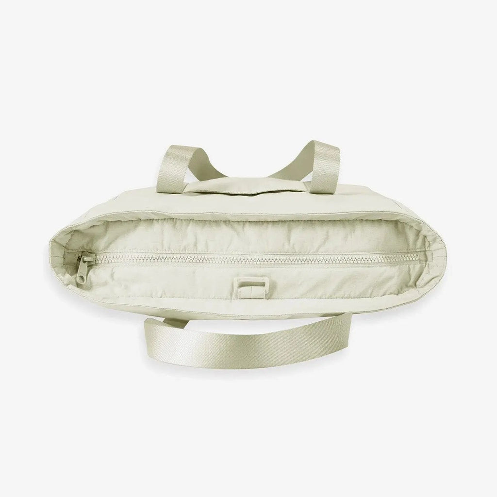(FREE GIFT) Zoraesque 18L-20L Tote